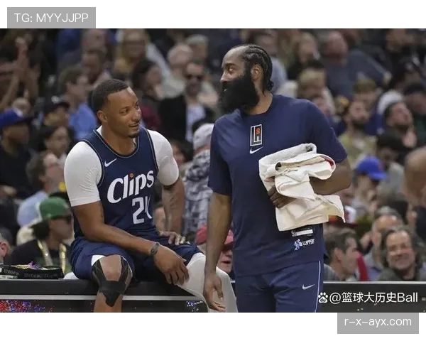 美媒：全明星中锋鲍威尔成球队新基石 季后赛前景引热议