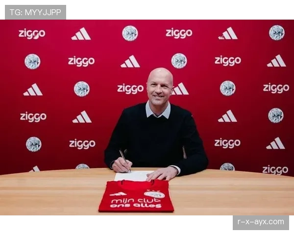 克鲁伊夫战术思想焕新：传控与空间利用引领现代足球变革