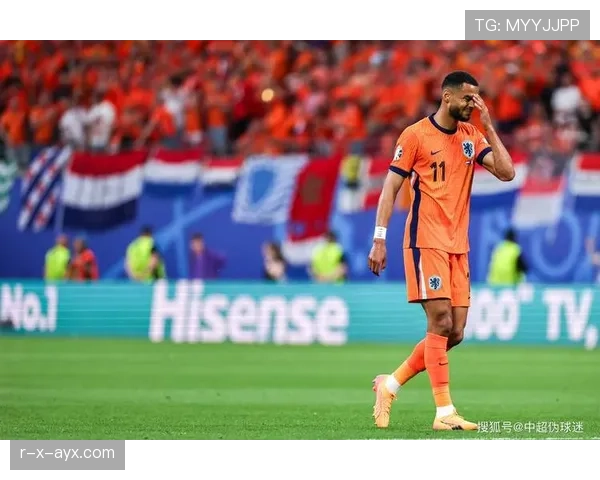 范戴克荣膺金球奖亚军,卓越球技与领袖风范引瞩目 范戴克荣膺金球奖亚军,卓越球技与领袖风范引瞩目