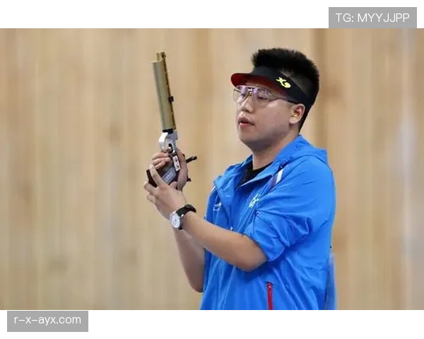 庞伟训练完回家第一件事：把金牌塞冰箱冷冻层